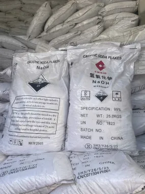 XÚT VẢY TRUNG QUỐC NaOH 98% ( CAUSTIC SODA FLAKES)